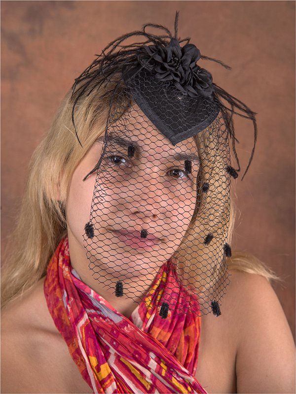 Séréna avec voilette