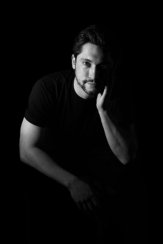 Photo noir et blanc studio paris - adrien lopes