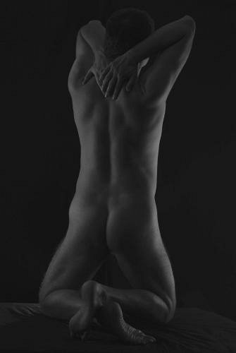 Une autre tension