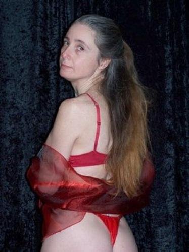 Lingerie rouge by D.D