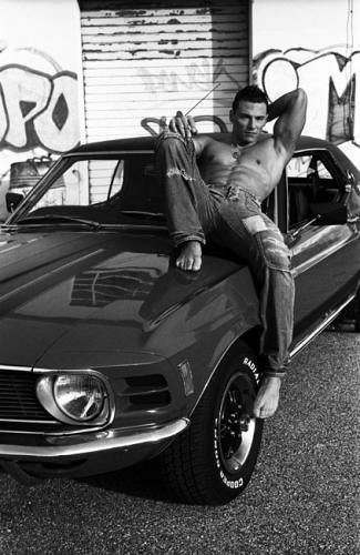 mustang 2