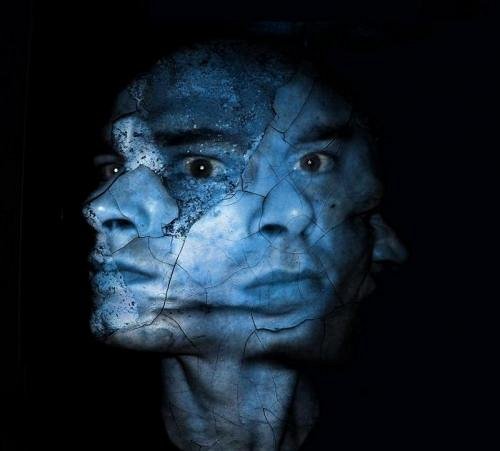 SchizoPhrenia Bleu