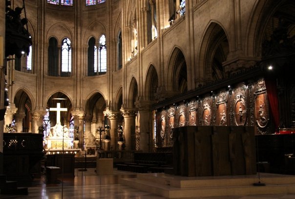 NOTRE DAME PARIS