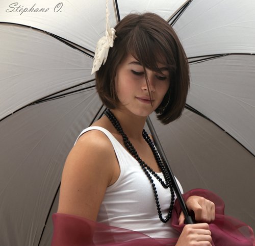Fille avec parapluie 1