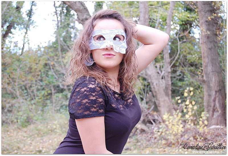" Mask Fall "