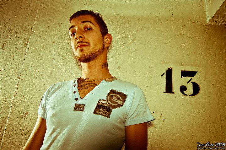 shoot >J-m