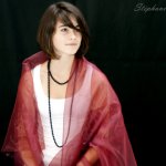 Fille en rouge