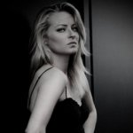 Mounya De La Villardière