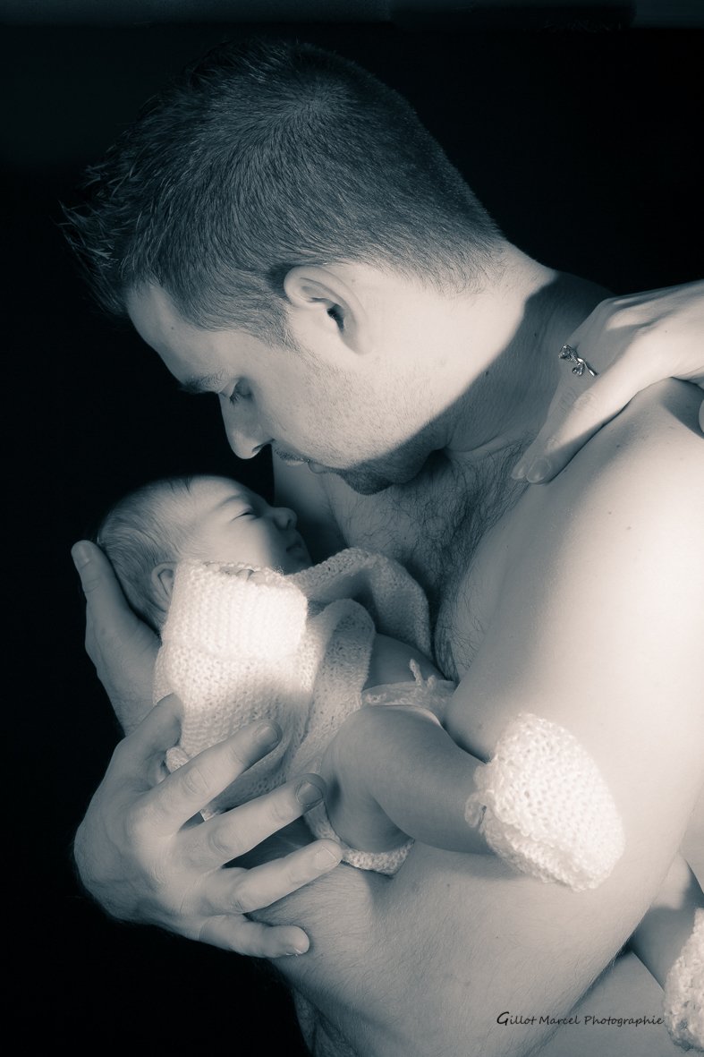 Le regard d'un père envers sa fille